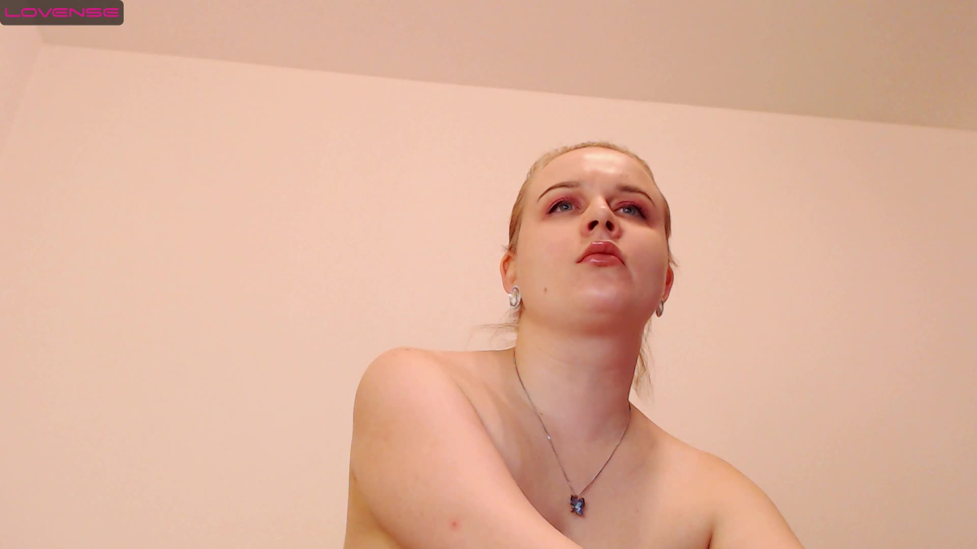 [1 Mar 19:18] Private Show - video by Karolina_love_ cam model