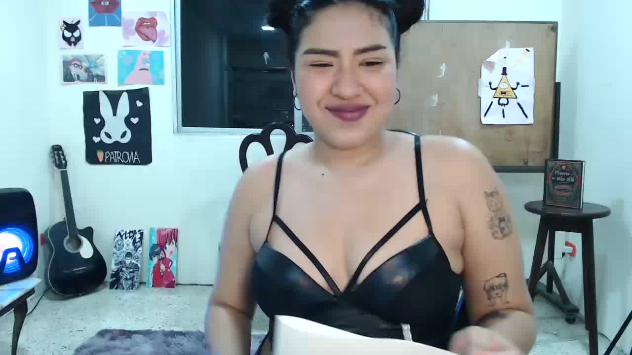 bollo twerking - video by DanelyLopez cam model