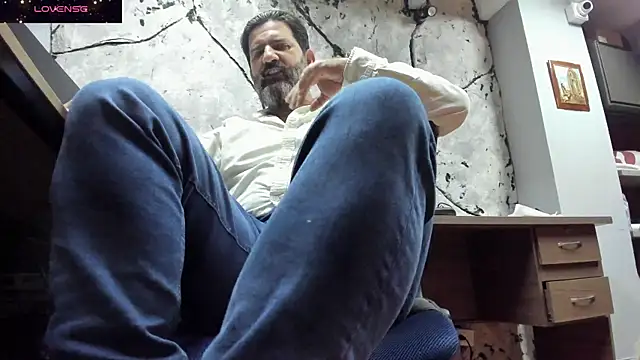 Private Show Sniff My Sock And Feets, Spit And Lick Baby - video by Maxi_thebig_daddy cam model