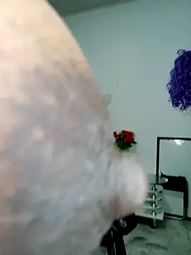 tit show from front and side
