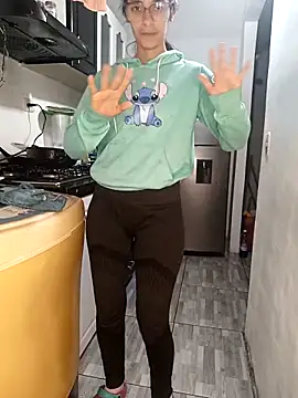 a stripper and a deep blowjob - video by kingofqueenxxx cam model