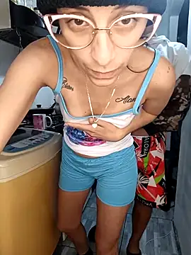 I get naked and suck the boy's ass - video by kingofqueenxxx cam model