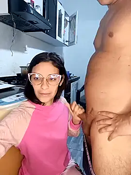 I suck it and he fucks me - video by kingofqueenxxx cam model
