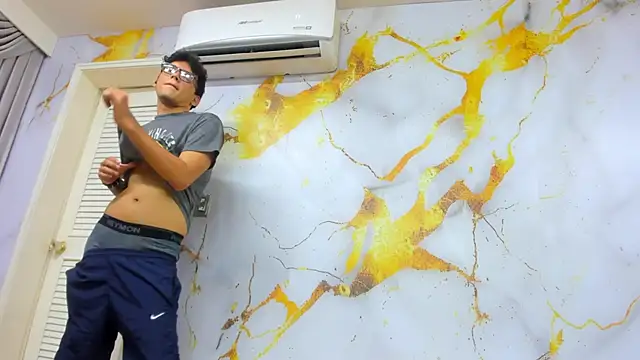 erotic dance - video by BvlgarVoyss cam model