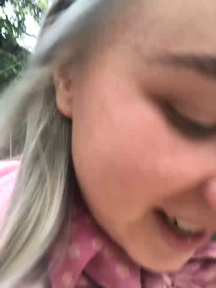 [11 Apr 17:36] Private Show - video oleh model kamera Weettyy