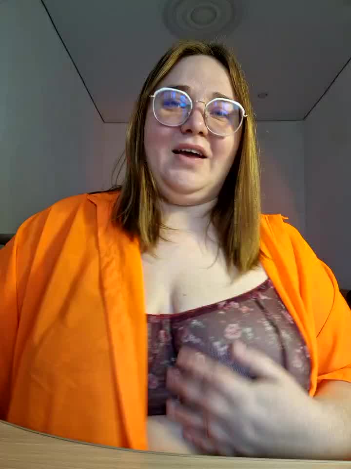 [27 May 12:33] Private Show