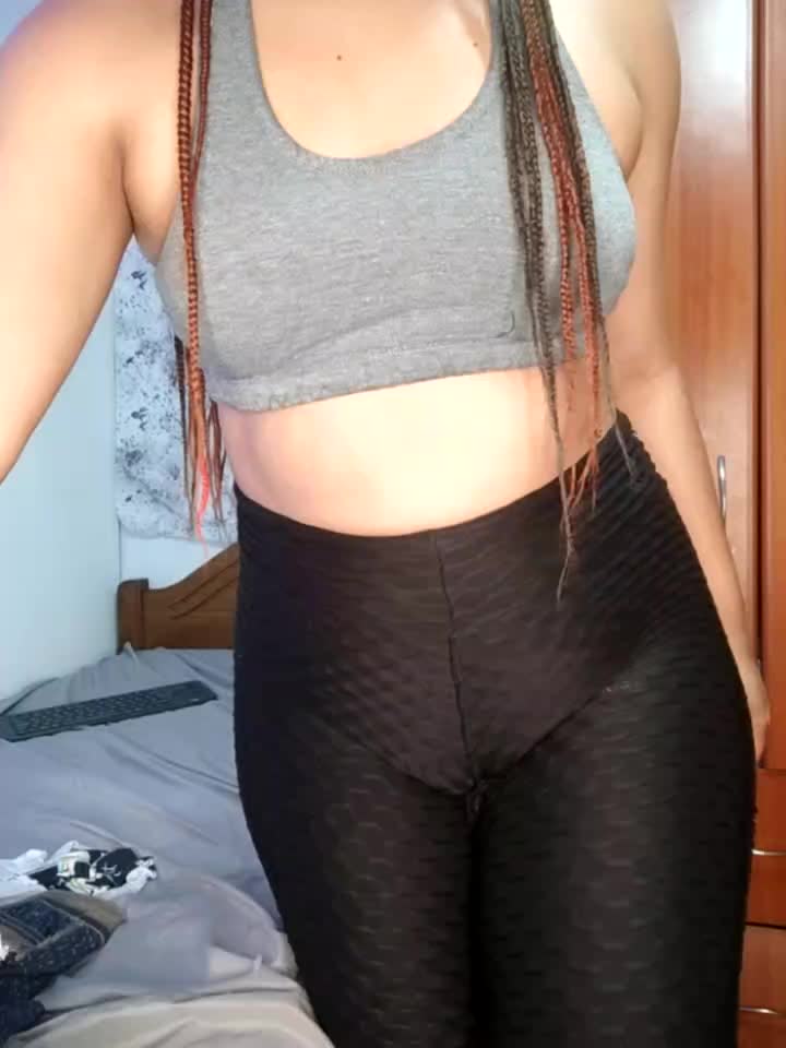 Leggins in private+ Surprise - فيديو من michell_bling1 موديل الكام