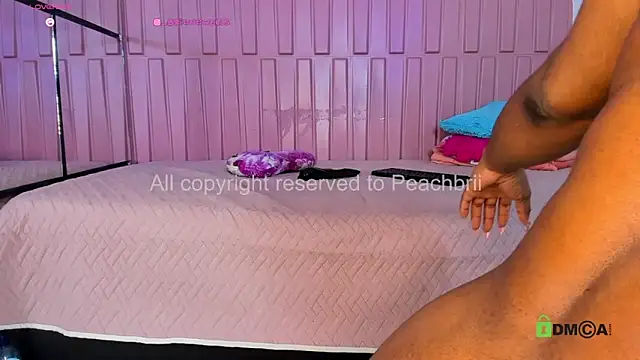 fucking my ass - video by PechBri cam model