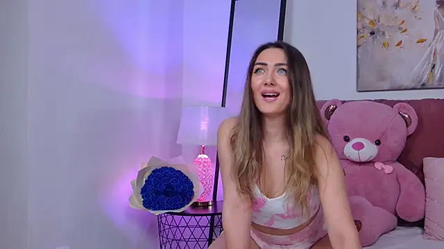 [27 Apr 21:13] Private Show－カメラキャストのNicolLopezeの動画