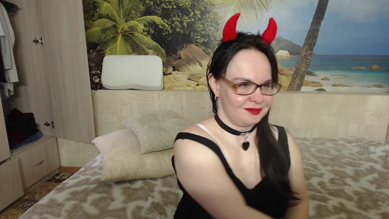 [24 Oct 13:52] Private Show - ক্যাম মডেল Aphelandra-এর ভিডিও