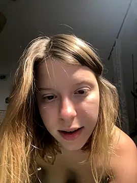 Some hot private show - video by kimczii cam model