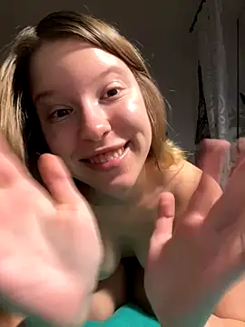 Fingering my ass - video by kimczii cam model