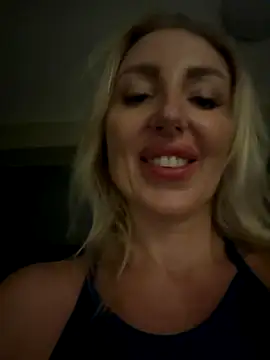 Outdoor Sex - video by Allys cam model