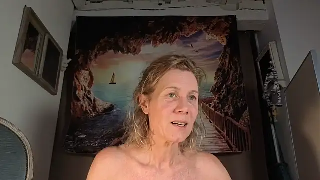 [5 Jun 18:47] Private Show