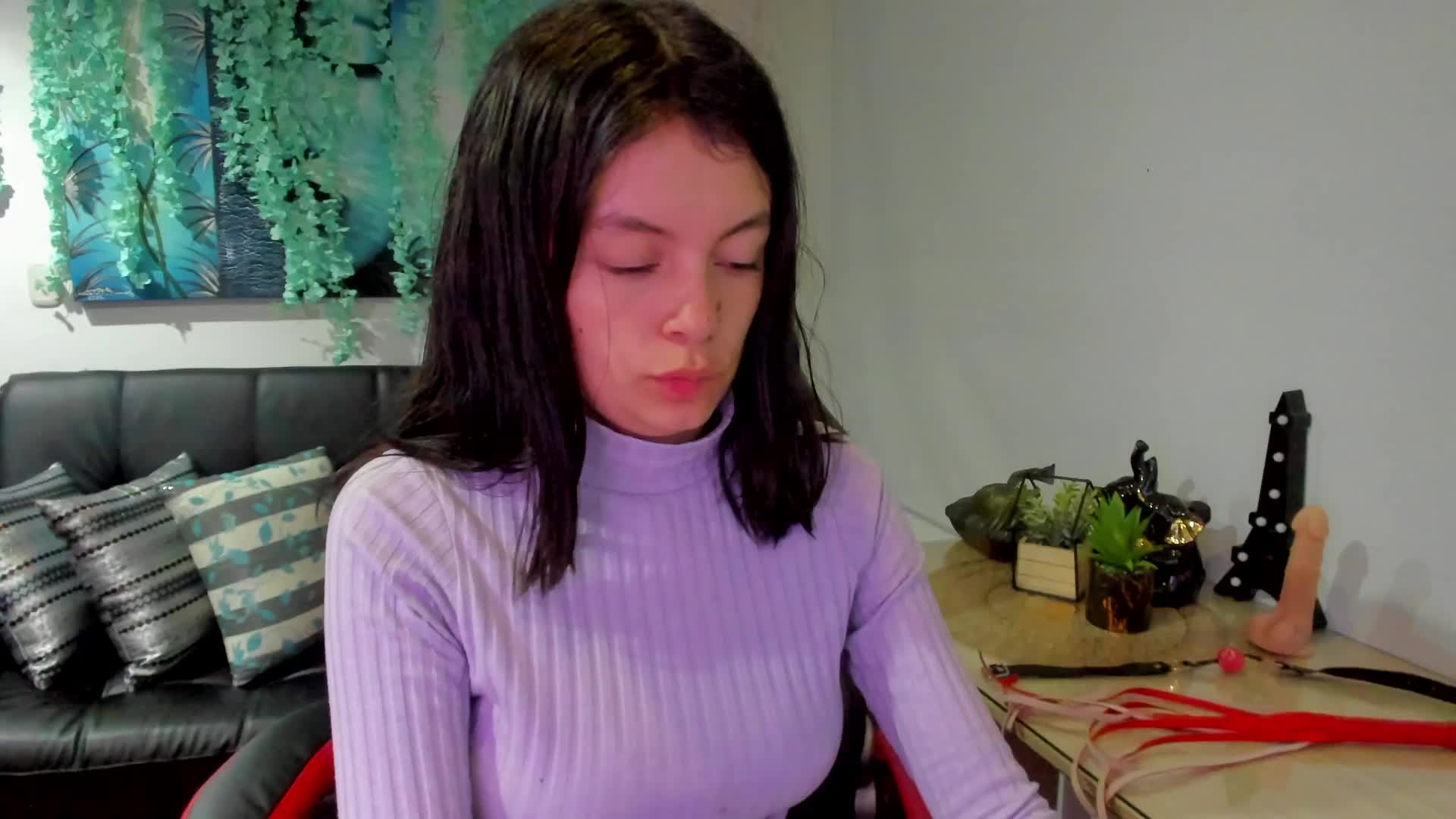 domi inside and vibrations hard - Vídeo de Meghan320, modelo de vídeos