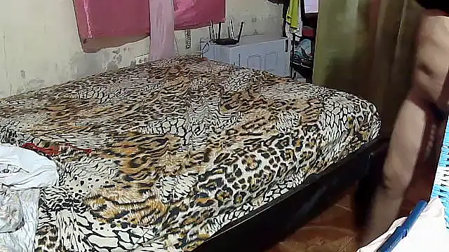 [7 Aug 12:03] Private Show – video od webkamerové modelky charrysexy1