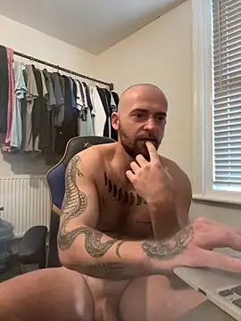 [30 Mar 07:47] Spy Show - bigguy101 캠 모델의 동영상