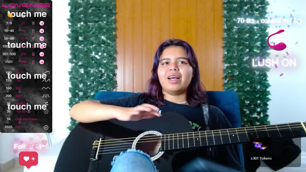 playing naked guitar - video by SabinaMerchetti cam model