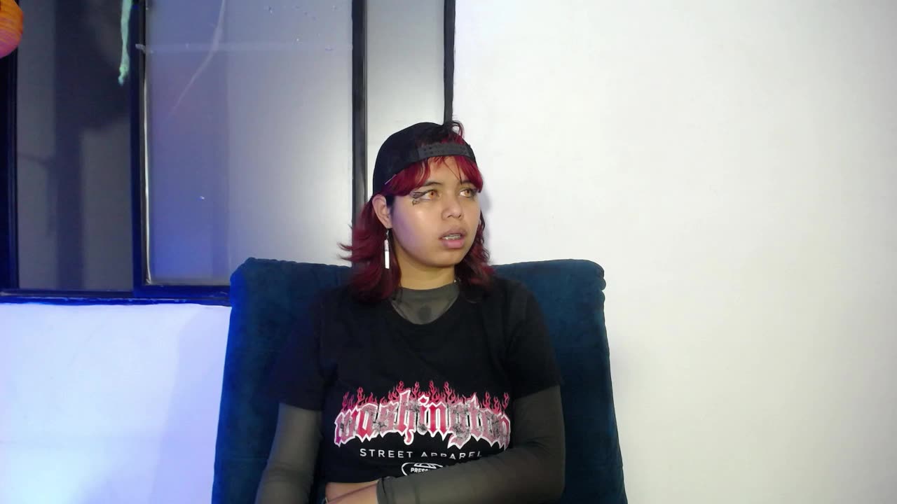 sexy model - video by SabinaMerchetti cam model