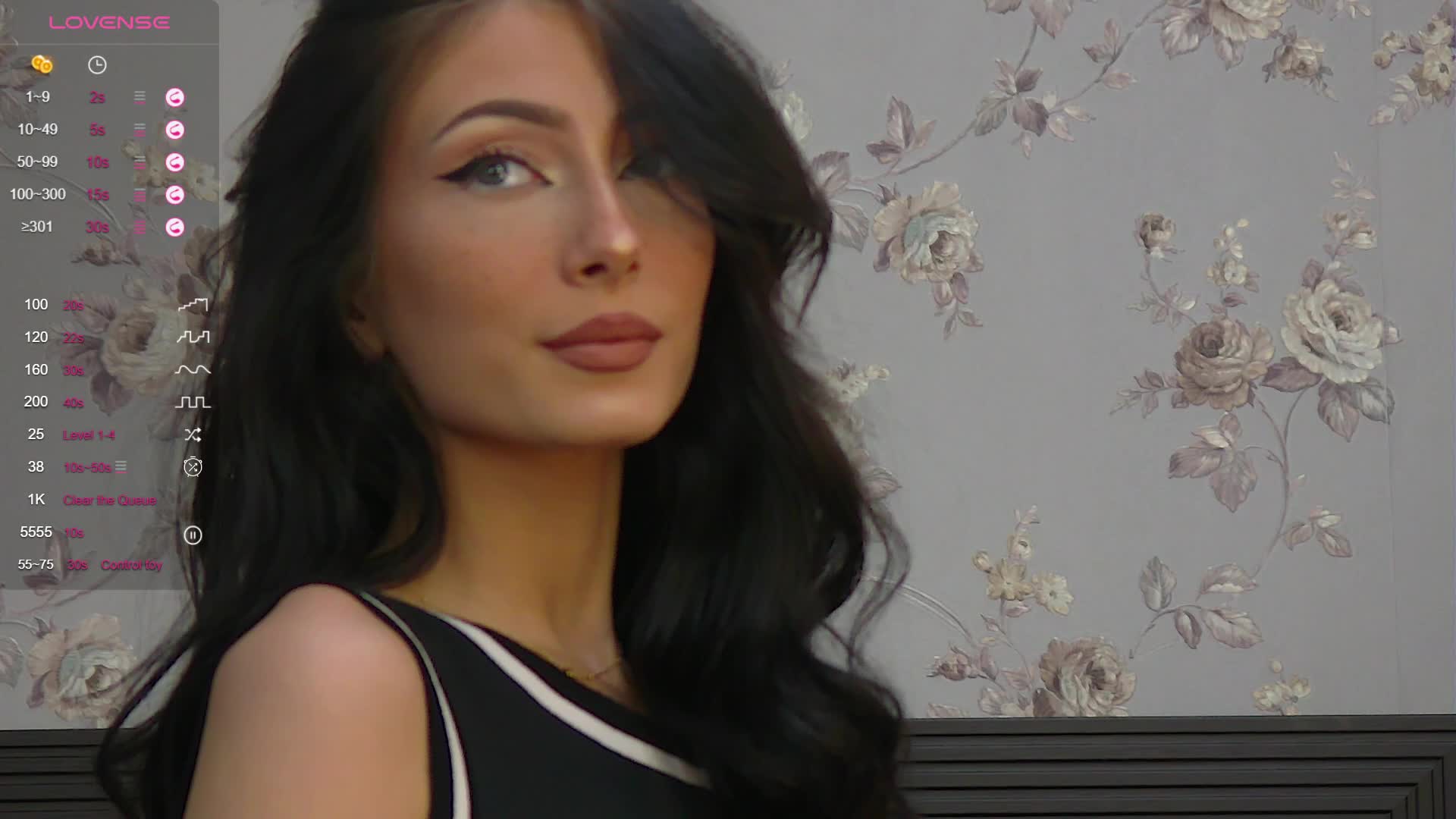 your highschool girl get's wet – video od webkamerové modelky AnyaLobb