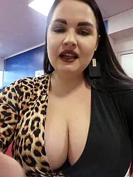 Deinen Schwanz reiten !! - video by GeorgiaLerox cam model