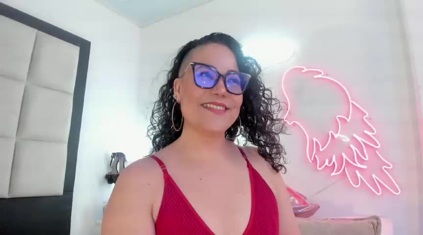 riding in front of you loser - video by Katty_Sky cam model
