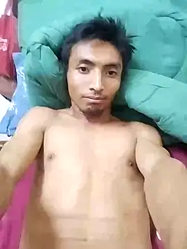 [1 Jan 02:57] Public Show - video van nazirul363108 cam-model