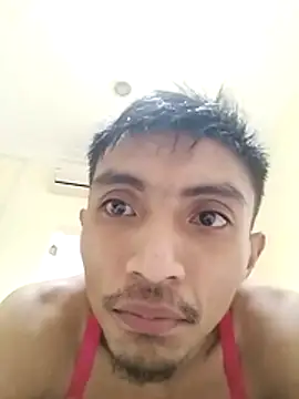 [28 Feb 14:34] Public Show - video van nazirul363108 cam-model