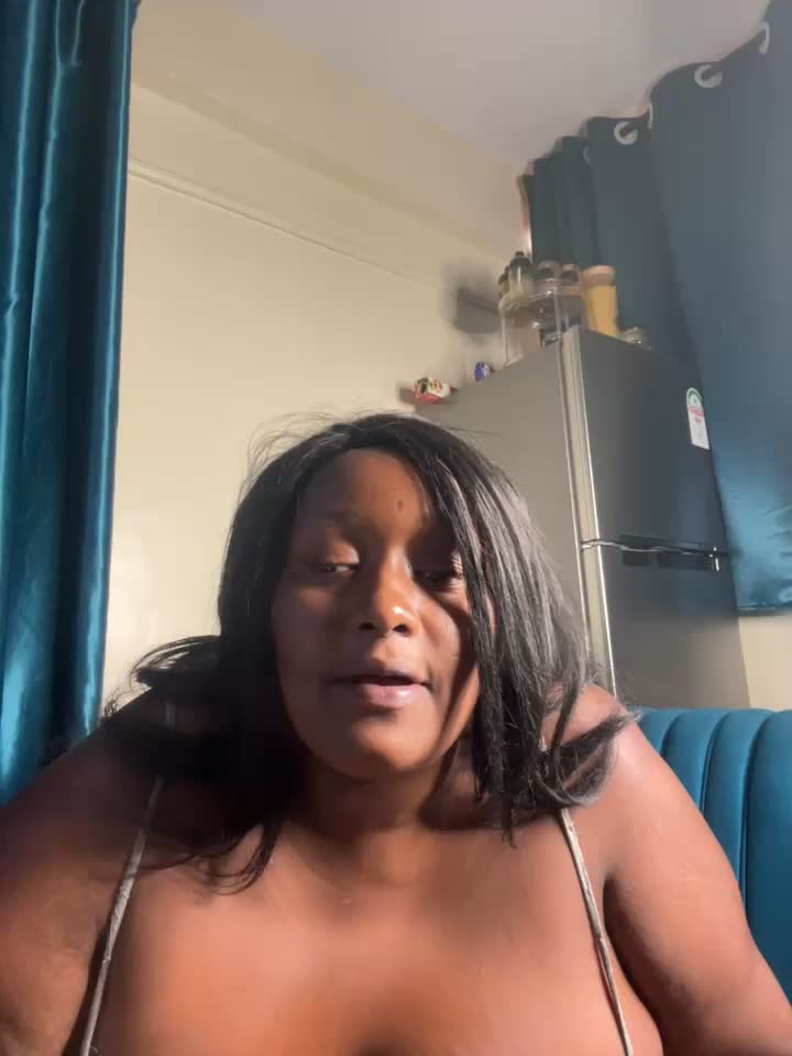 Do you like the sound  of my fat wet cunt – видео вебкам-модели m_yummyshish