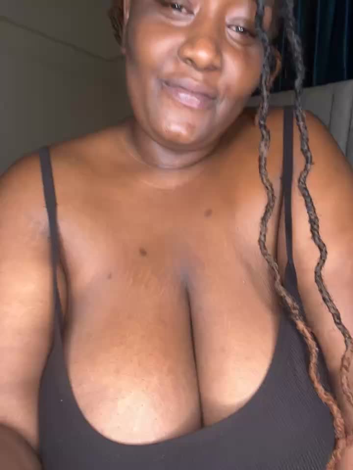 [21 Aug 01:31] Private Show – видео вебкам-модели m_yummyshish