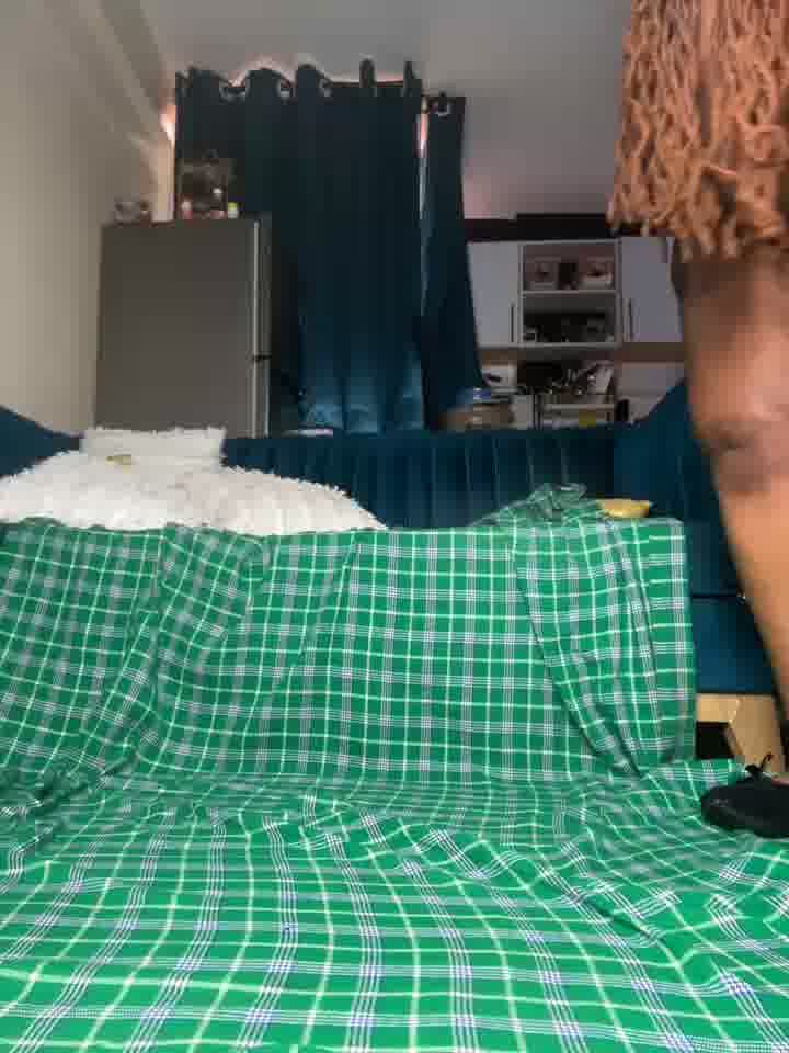 [9 Aug 09:55] Private Show – видео вебкам-модели m_yummyshish