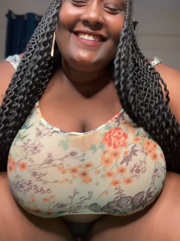 Baby that dick is so sweet can’t stop squirting - video by DAQUANNA_ROSE cam model