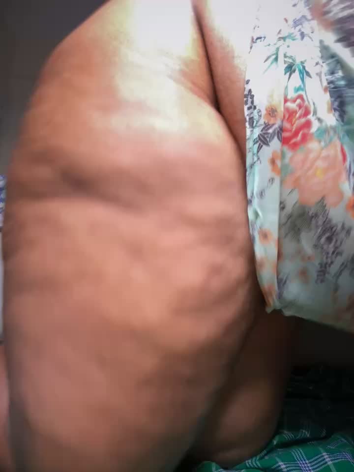 So wet - video by DAQUANNA_ROSE cam model