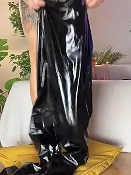 DEEPTHOATH RIDE AND SQUIRT [9 Mar 14:38] Private Show - video by MistressMommyKate cam model