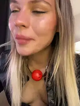 Hot ride your dick in leather [23 Jan 19:25] Private Show - vídeo de la modelo de cam MistressMommyKate