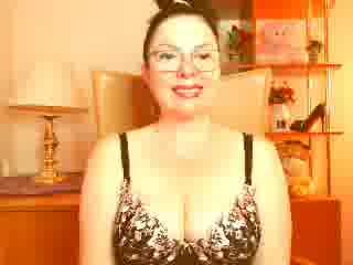 you asked for a striptease and then started fucking my hairy pussy with a dildo!!! - Vídeo de Monica-1203, modelo de vídeos