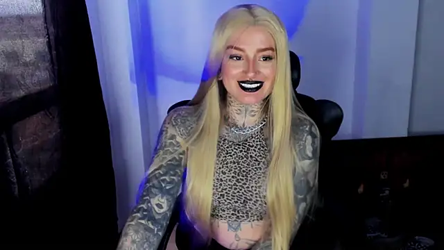 fuck this blonde queen!! - video by Anaii_Gomez cam model