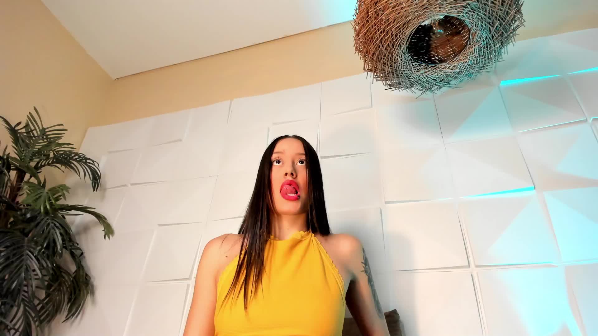 [21 Dec 22:11] Private Show - video by NoraDasilva cam model