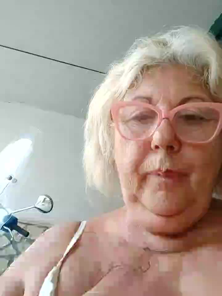 [9 Aug 16:53] Private Show - 視頻由 Merilulla 主播提供