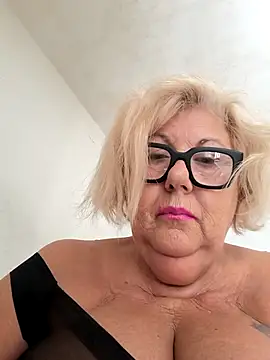 [8 Jul 15:58] Private Show - 視頻由 Merilulla 主播提供