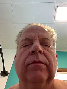 [28 Nov 12:55] Private Show - video av GTforyou2 cam-modell