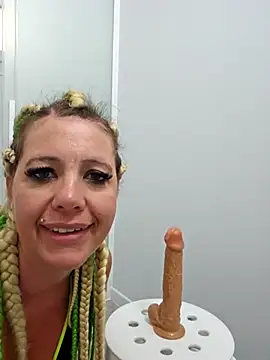 💦💦SQUIRT MIT DILDO IN DER CAMPINGDUSCHE - video av Sexy_Sparkling_ cam model