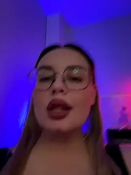 pussy - 視頻由 MoziRixis 主播提供