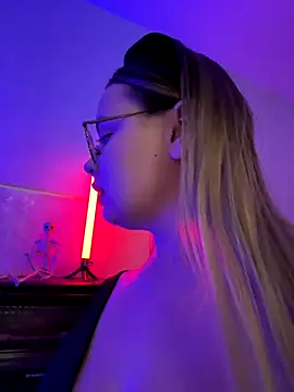 dance - 視頻由 MoziRixis 主播提供