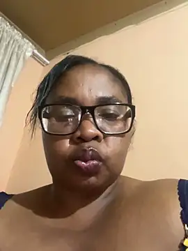 Ass shake and oiled ass - video by ZOQULUx cam model