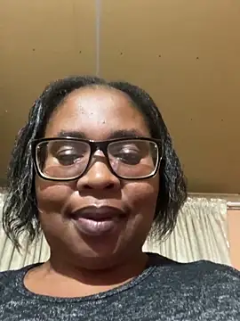 Fucking wet pussy - video by ZOQULUx cam model