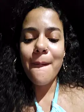 [10 Mar 00:14] Public Show - video của người mẫu cam demonaughtyyy