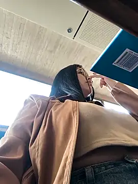 [19 Aug 10:22] Public Show - video by Annya-sweet cam model