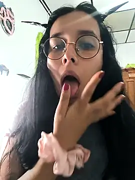 [21 Sep 11:08] Public Show - video by Annya-sweet cam model