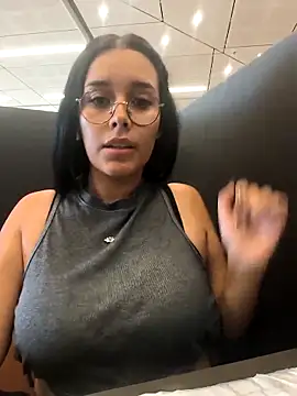 [7 Nov 10:32] Public Show - video by Annya-sweet cam model